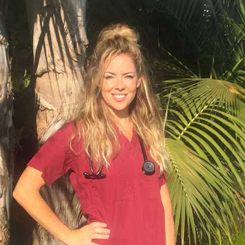 Dr. Cyntha Williford, DVM, Associate Veterinarian at Willow Glen Pet Hospital in San Jose, CA